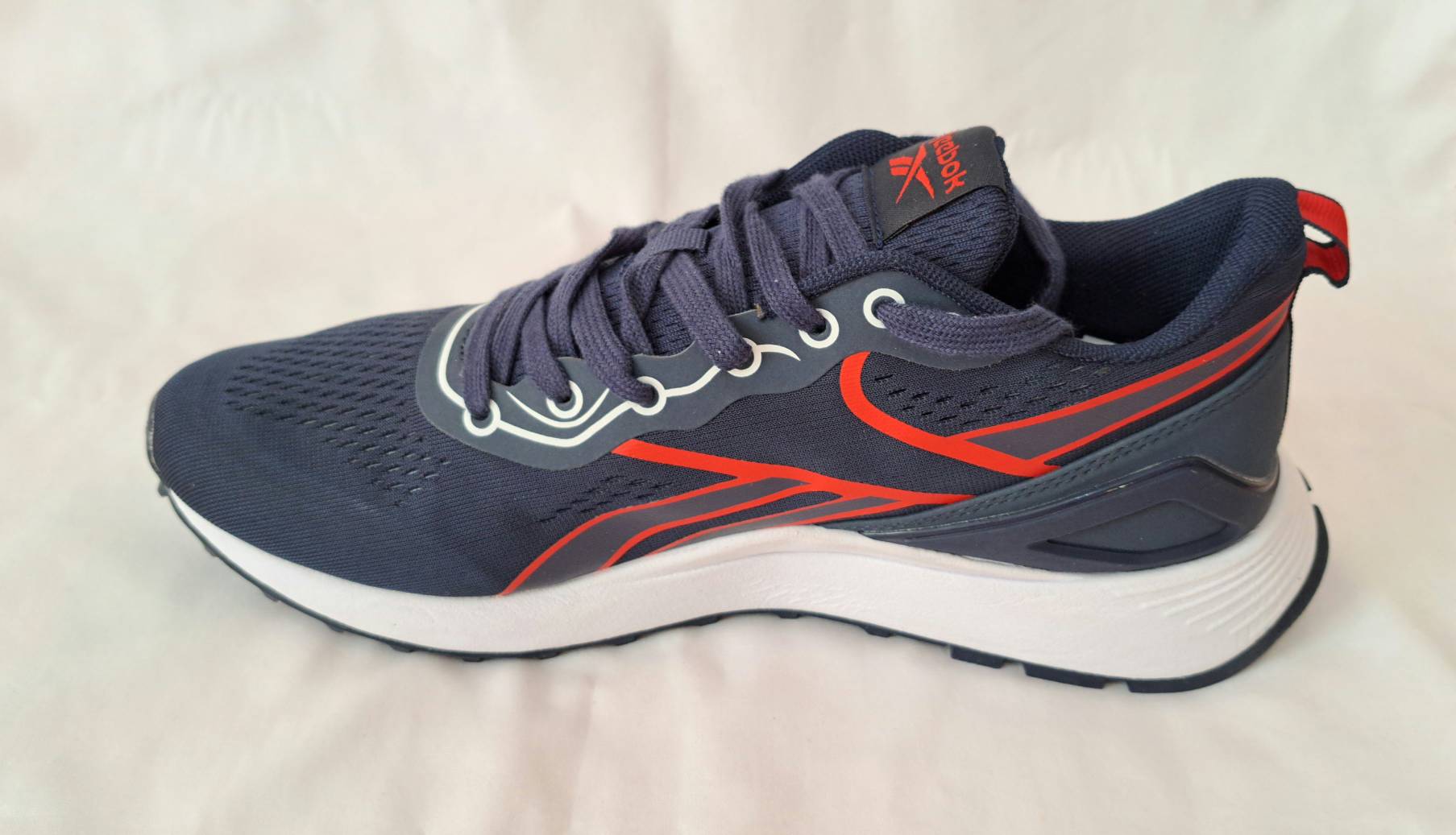 ۲۰۲۴۰۸۰۹_۱۴۵۴۵۵ ریبوک (Reebok) - تصویر 1